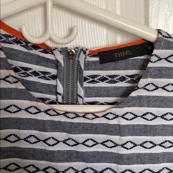 THML Dress - Picture 2 of 3